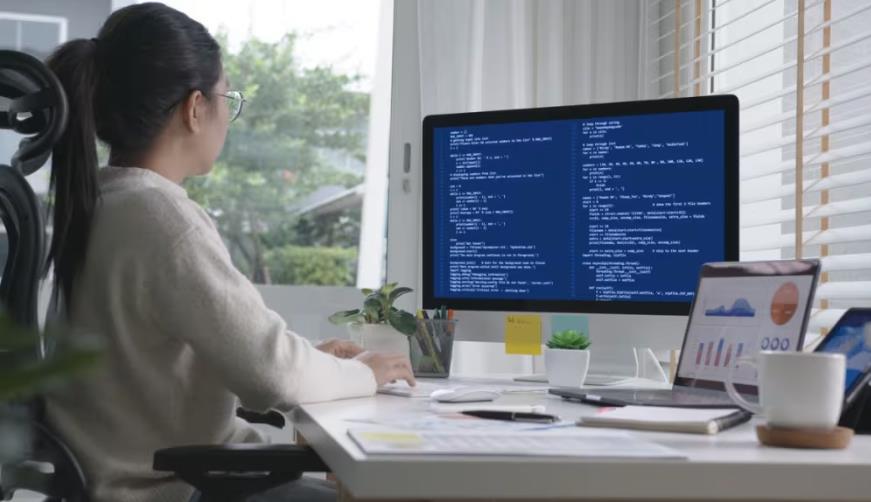 康马县企业数字化解决方案:机器学习赋能商业模式升级的核心路径